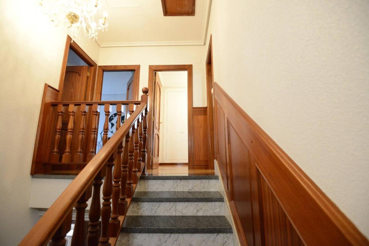 Housing Leon Casa Con Jardin Villa Luaran gambar