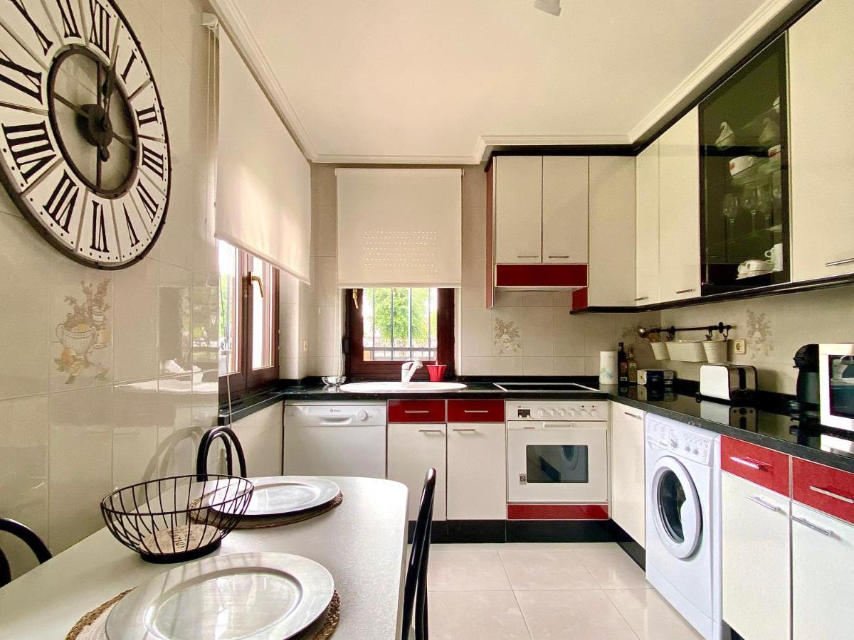 Housing Leon Casa Con Jardin Villa Luaran gambar