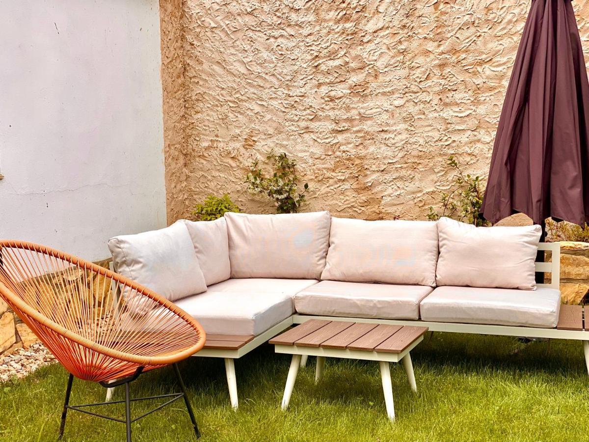 Housing Leon Casa Con Jardin Villa Luaran gambar