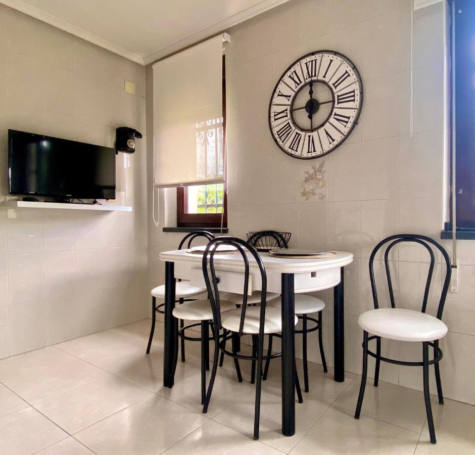 Housing Leon Casa Con Jardin Villa Luaran gambar